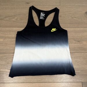 NIKE Black Ombre Fade Athletic Cut Raw Hem Cropped Racerback Tank Top Size Small